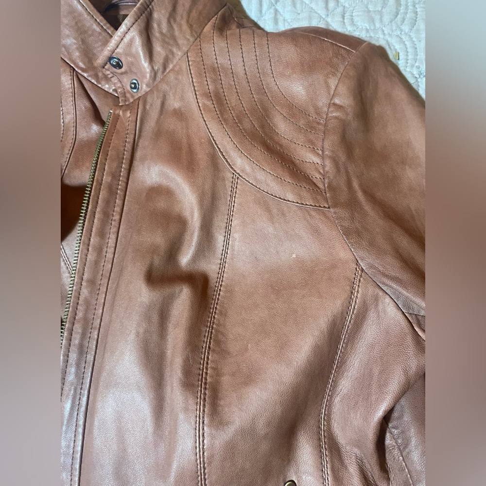 Bernardo Women's Tan/coffee with a hint of cream Leather Jacket - Picture 5 of 14